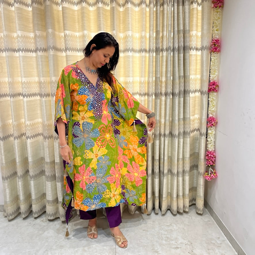 kaftan with straight pants